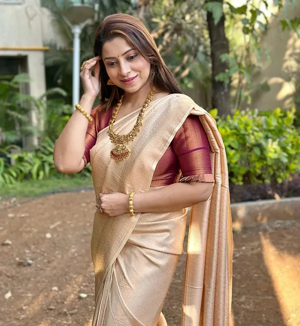 CREAM_KANJIVARAM_SILK__SAREE